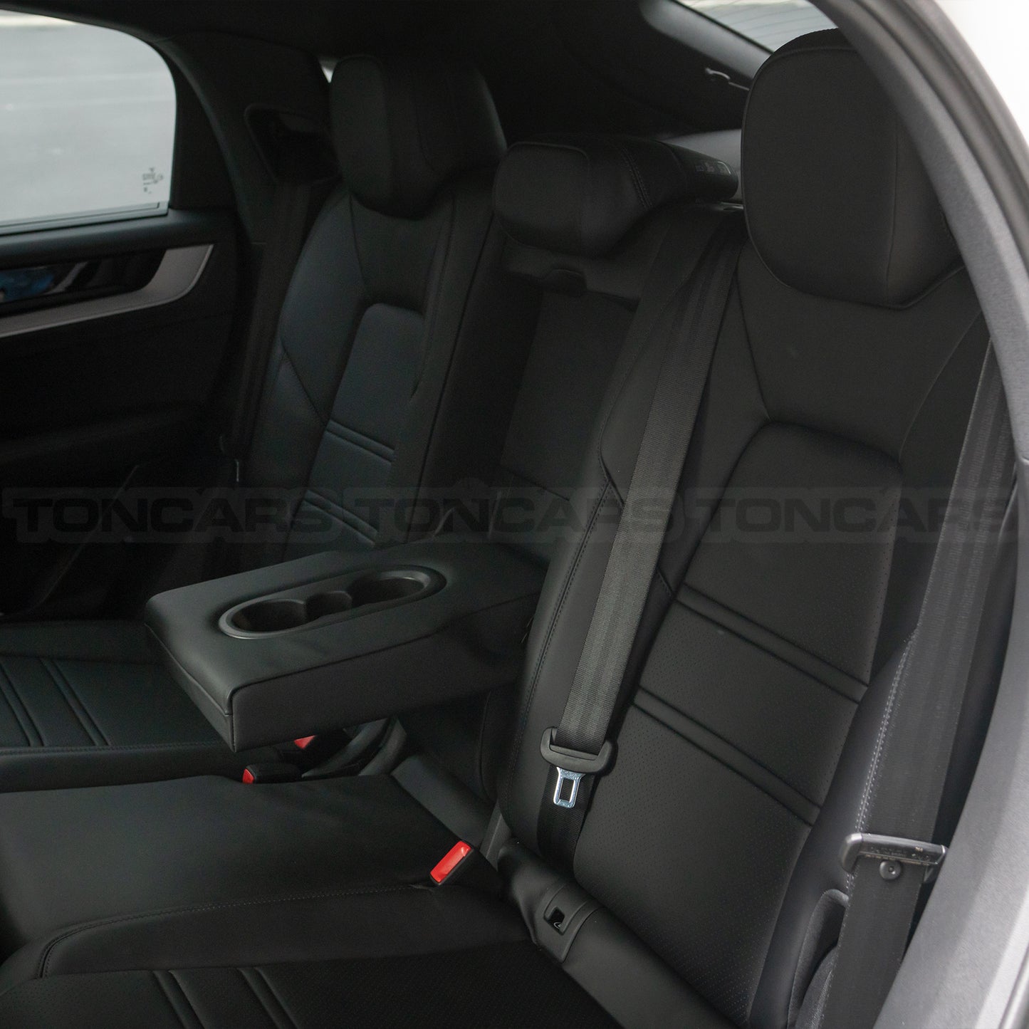 2024 Porsche Cayenne Coupe Pure White