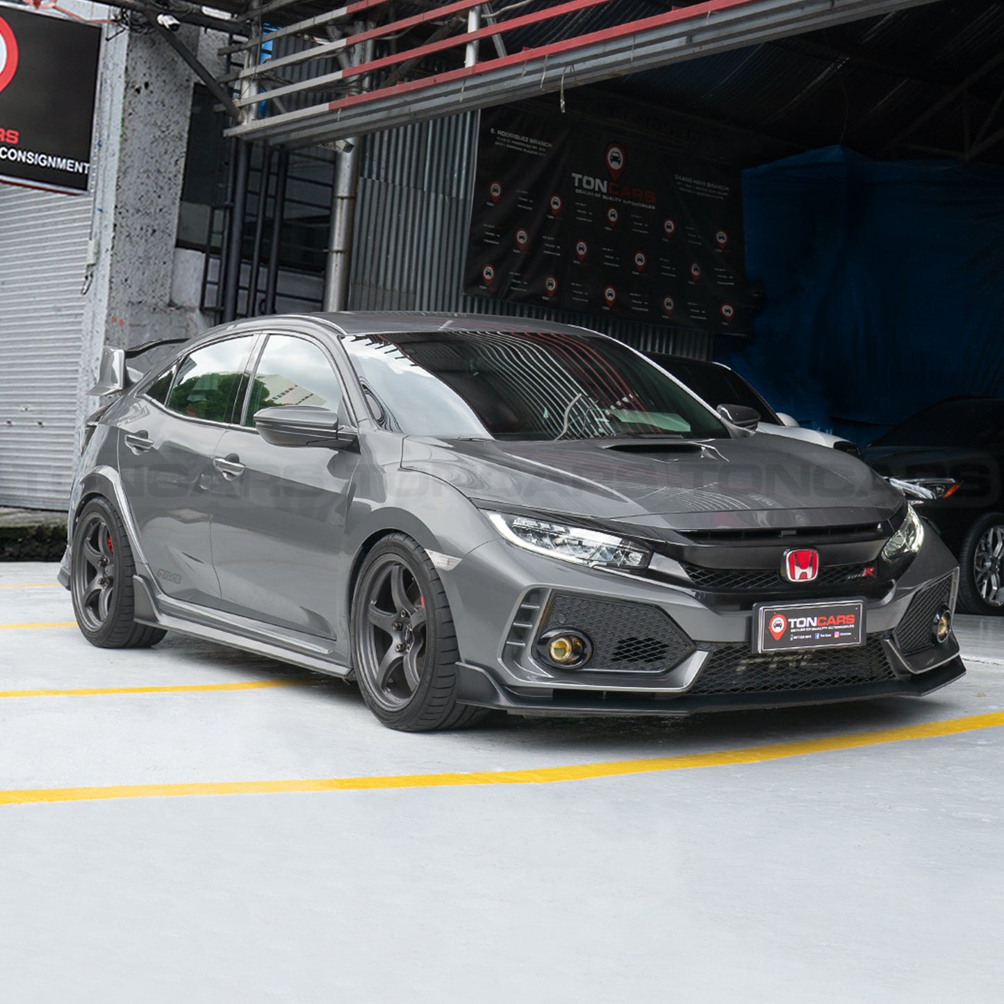 2018 Honda Civic Type R Polished Metal Metallic