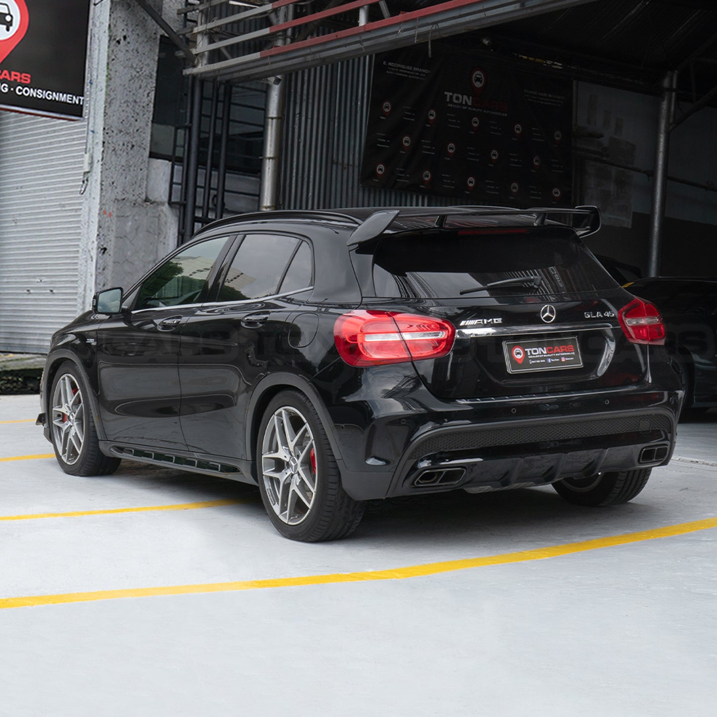 2016 Mercedes Benz GLA 45 Cosmos Black