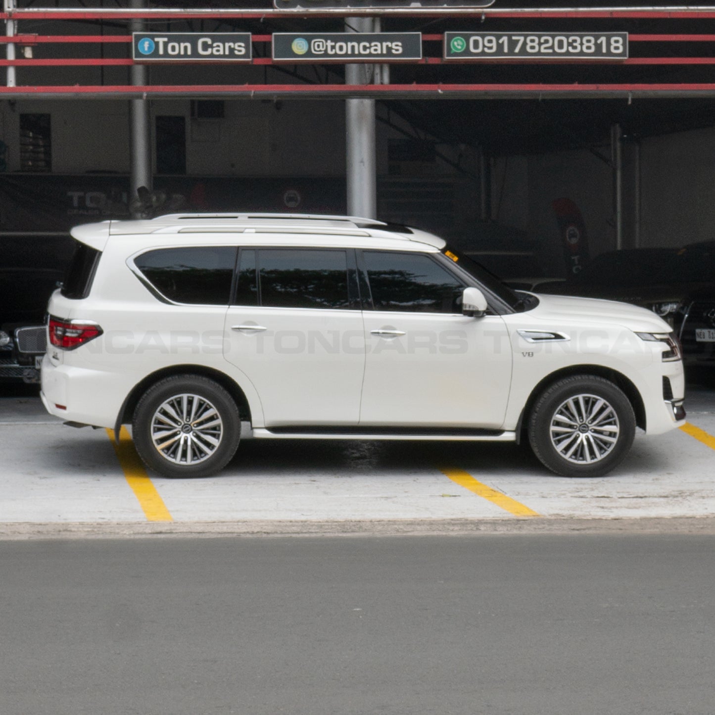 2024 Nissan Patrol Royale LE 4x4 Pearl White