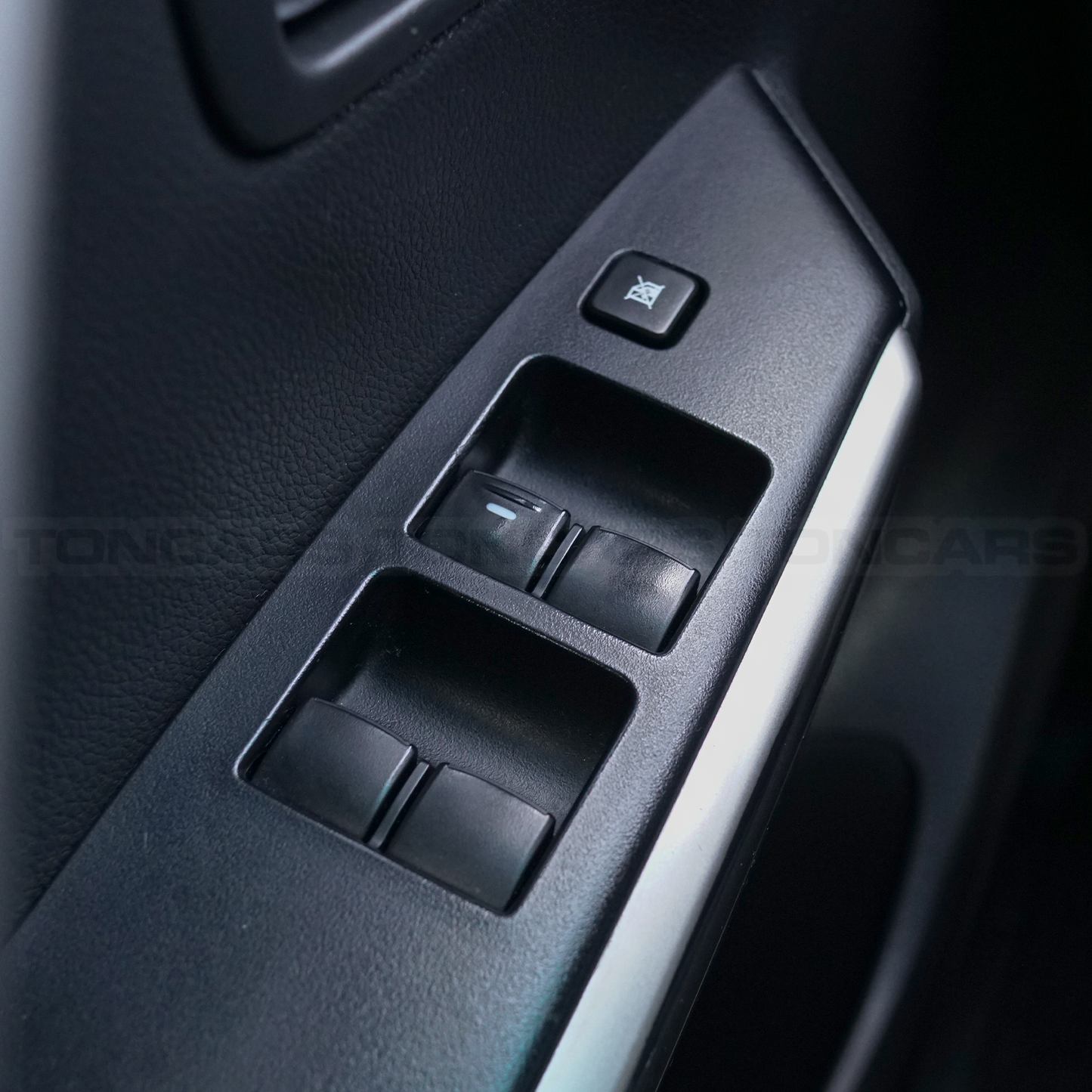 2016 Mitsubishi Montero Sport GLS 2WD  Pyrenese Black