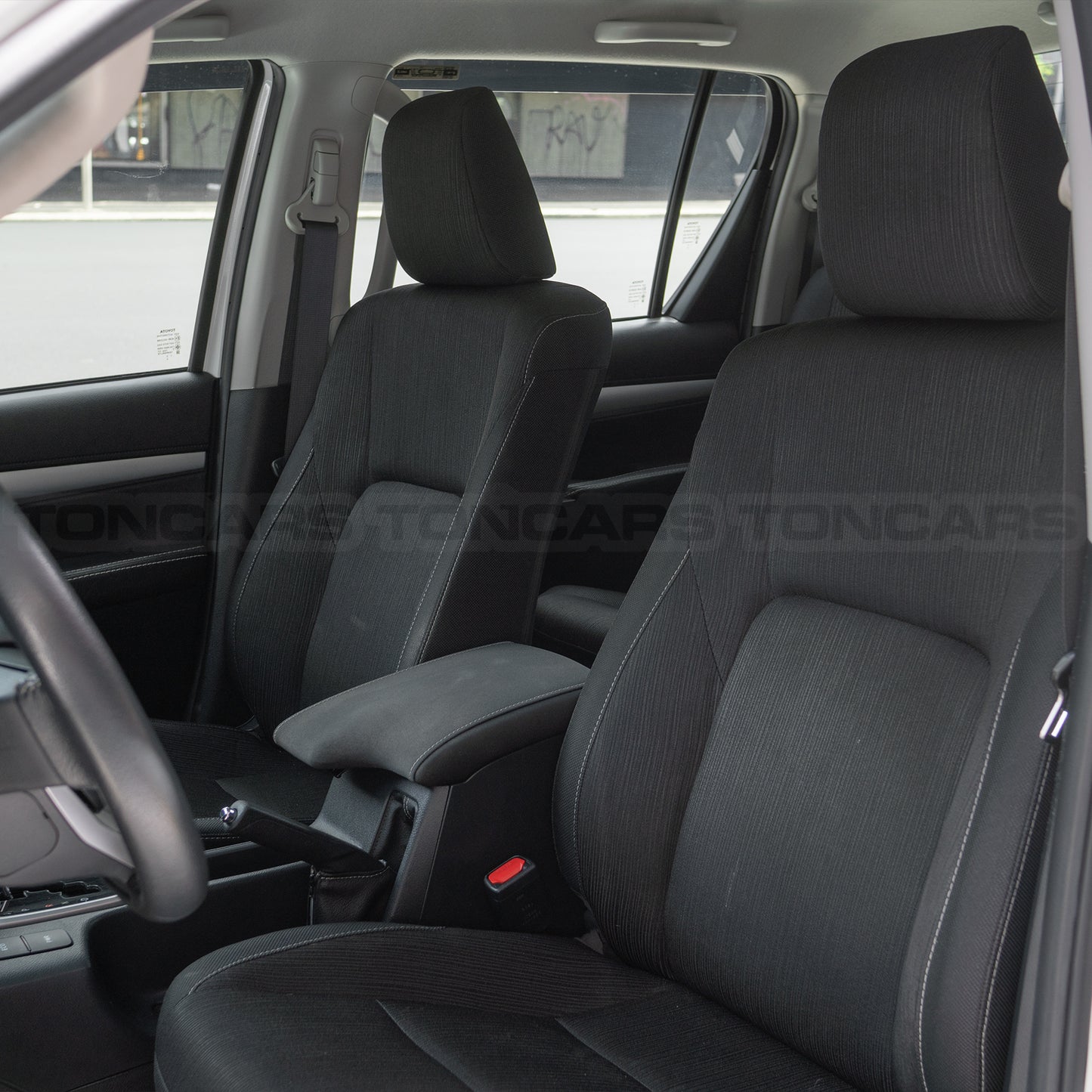 2023 Toyota Hilux 2.4 G 4x2 Super White