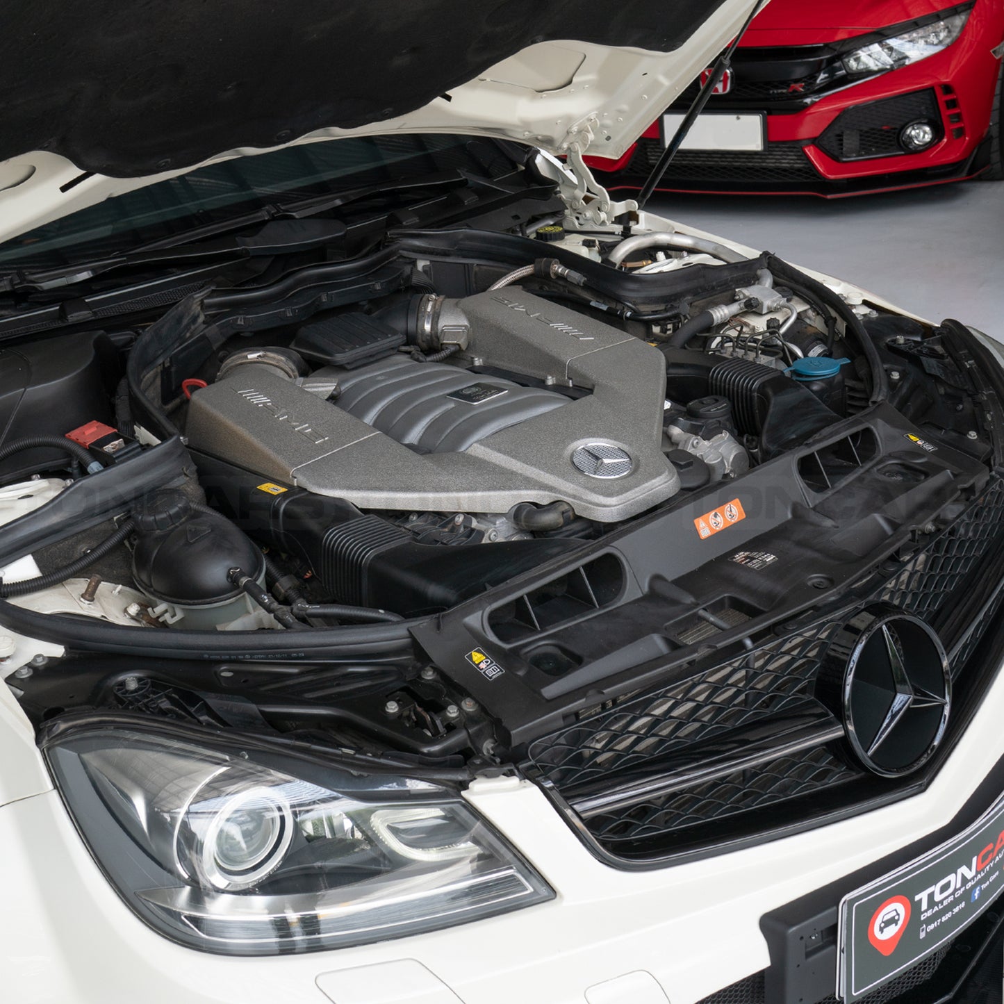 2012 Mercedes Benz C63 AMG Black Series Diamond White Metallic