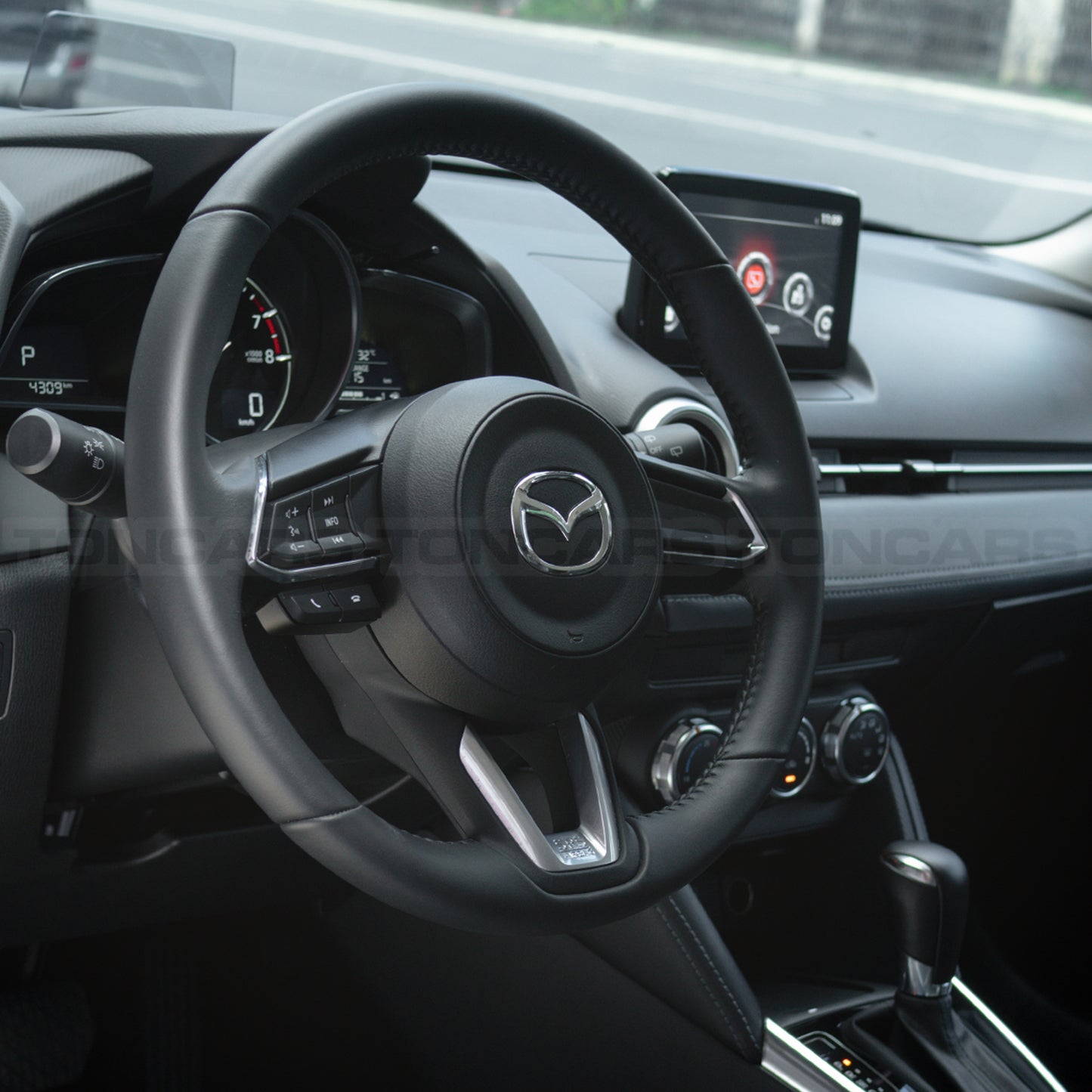 2023 Mazda 2 Machine Grey