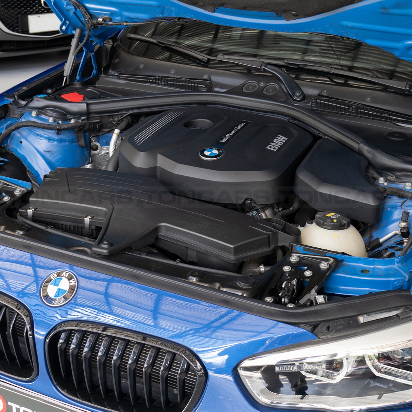 2018 BMW 118i 5-Turer Estoril Blue