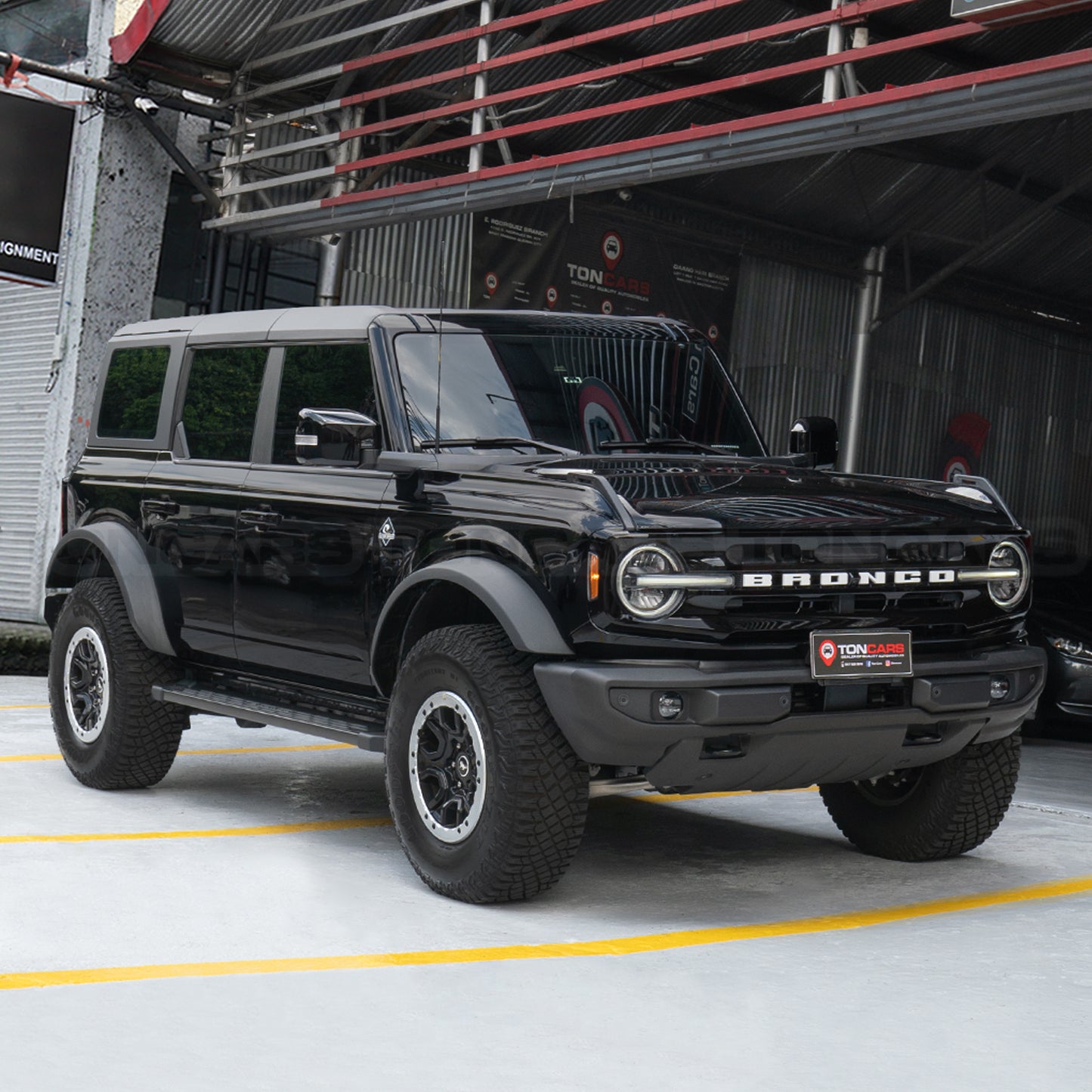 2024 Ford Bronco Outer Banks Sasquatch Shadow Black
