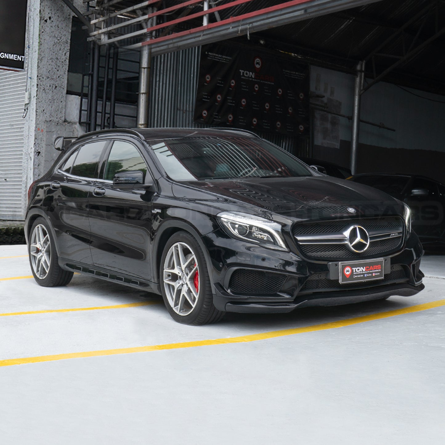 2016 Mercedes Benz GLA 45 Cosmos Black