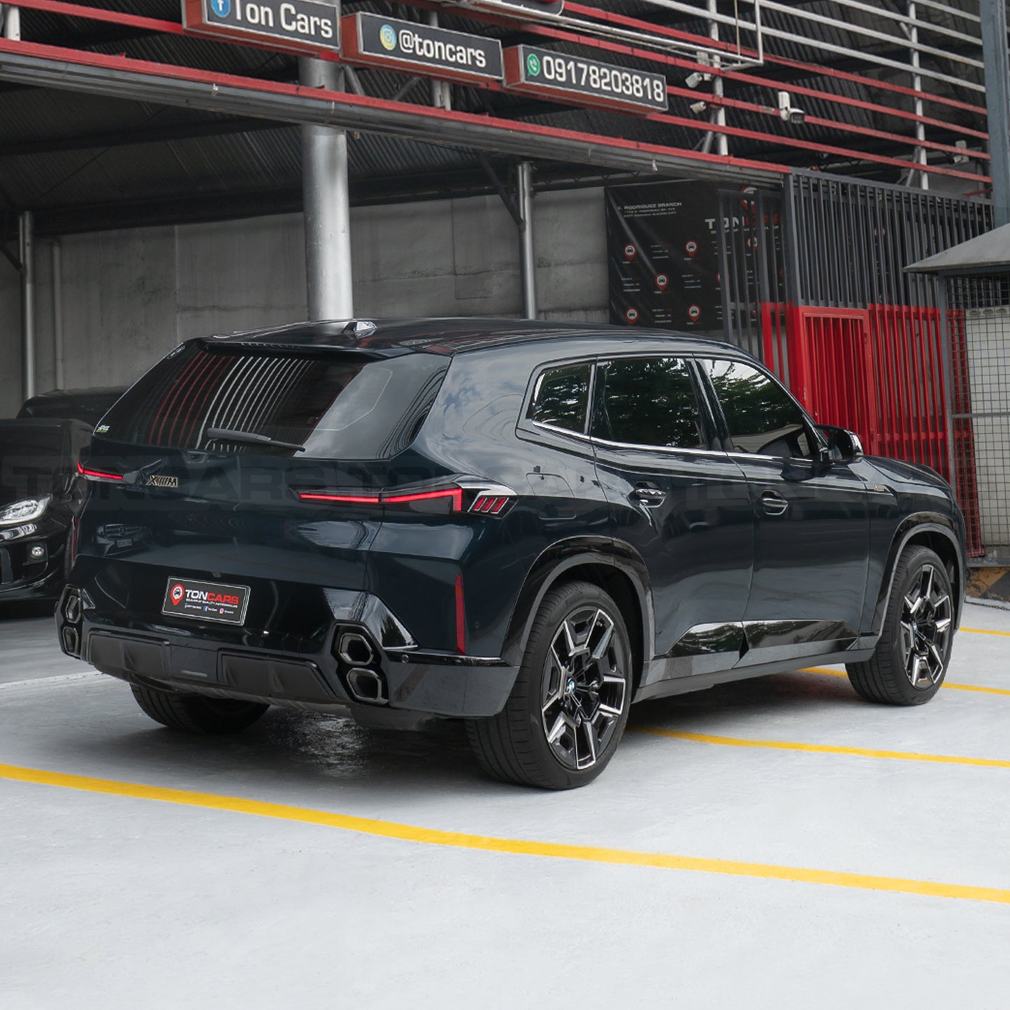 2023 BMW XM Performance Carbon Black Metallic