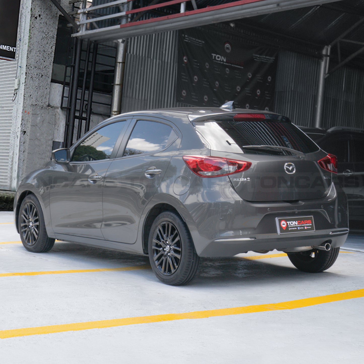 2023 Mazda 2 Machine Grey