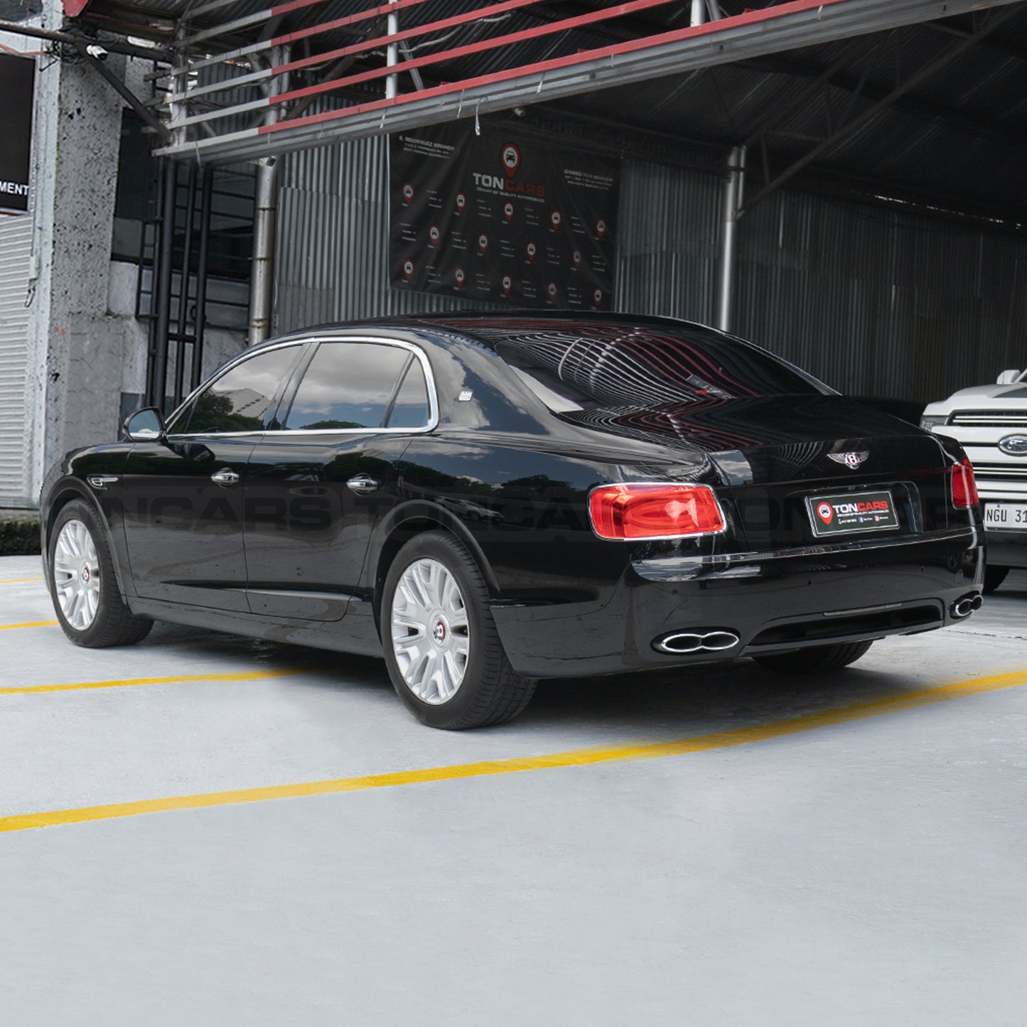 2019 Bentley Flying Spur V8 Black