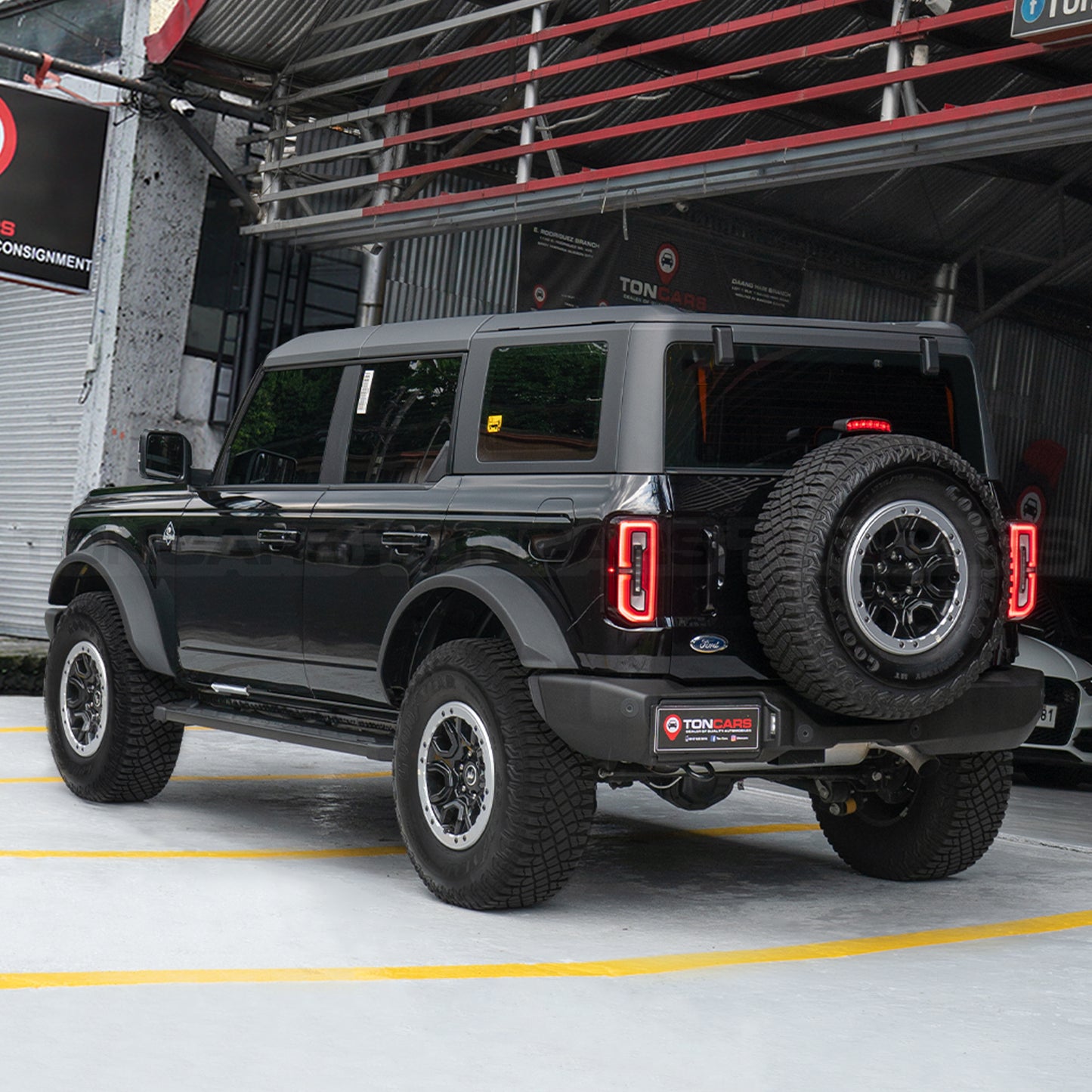 2024 Ford Bronco Outer Banks Sasquatch Shadow Black
