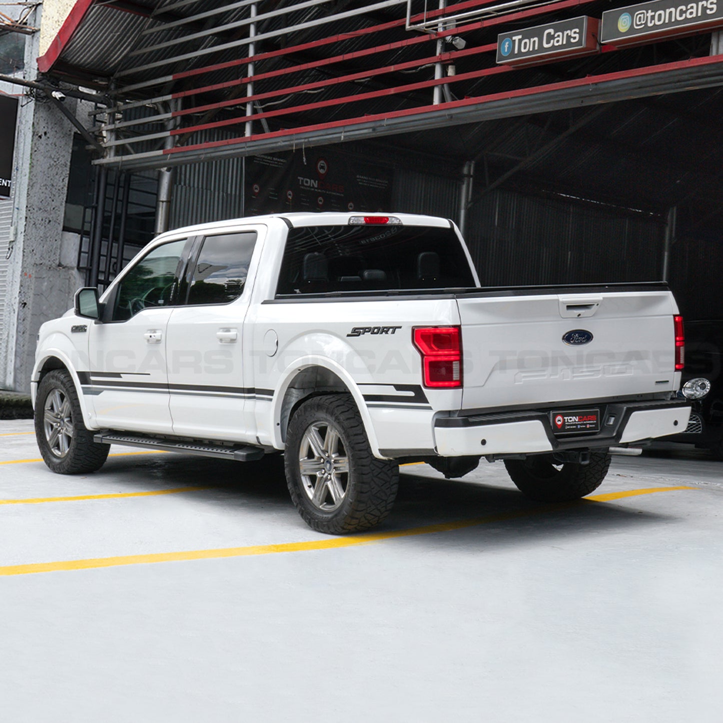 2020 Ford F150 3.5L Lariat Sport Oxford White