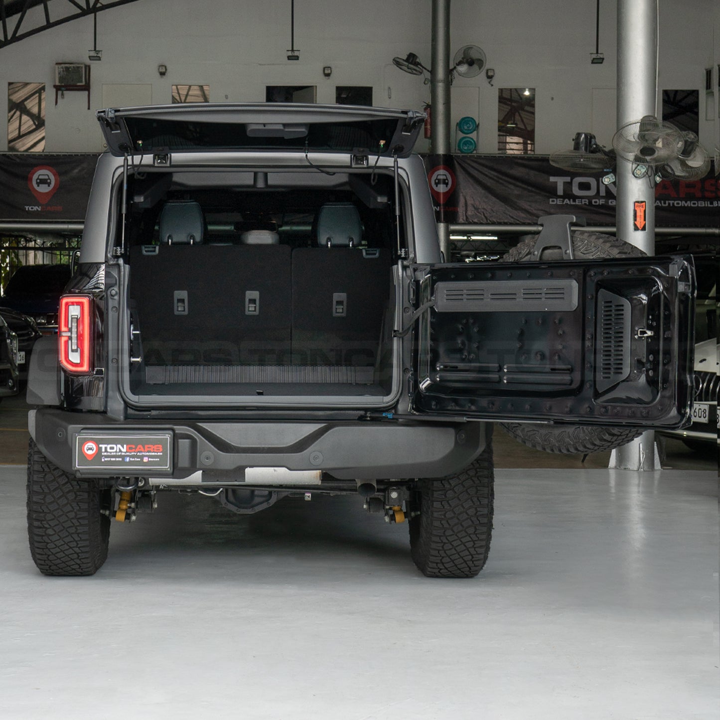 2024 Ford Bronco Outer Banks Sasquatch Shadow Black