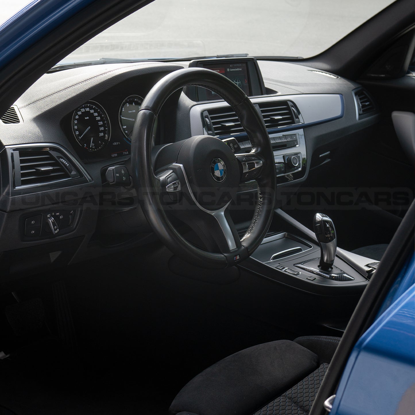 2018 BMW 118i 5-Turer Estoril Blue
